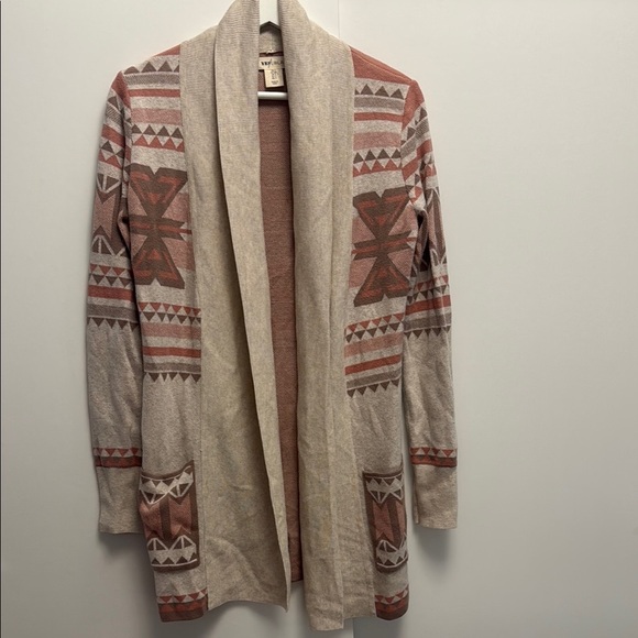 Yes Lola Cardigan - Picture 1 of 7